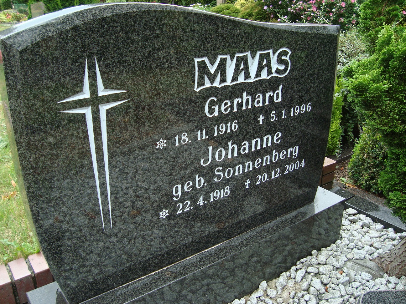 Grabstein Gerhard Maas 189 und Johanne geb. Sonnenberg 188