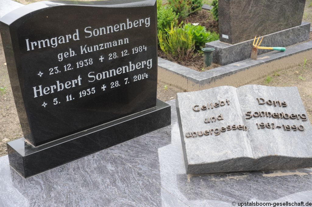 Grabstein Herbert Sonnenberg 1530 und Irmgard, geb. Kunzmann 1571